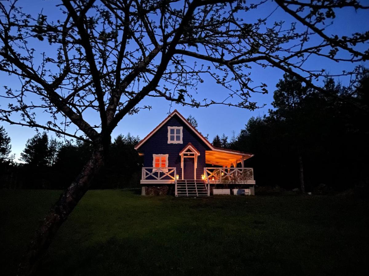 Swiety Spokoj Laka I Woda Pozezdrze Bagian luar foto