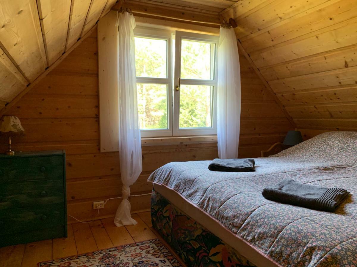 Swiety Spokoj Laka I Woda Pozezdrze Bagian luar foto